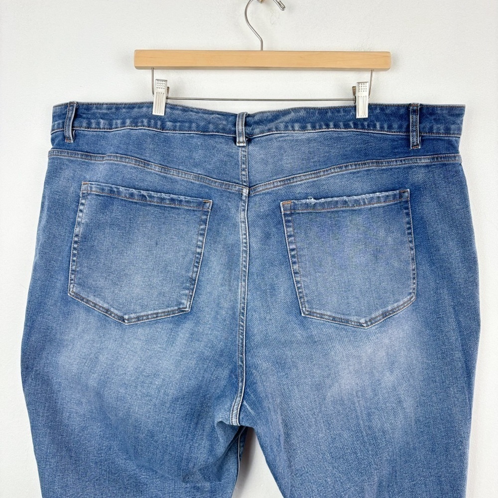 Lane Bryant Flex Magic Waistband Distressed Mid-Rise Boyfriend Capri Jean Sz 22 - Picture 4 of 8